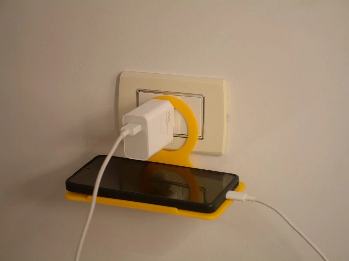 Soporte plegable para cargador de pared — miniatura